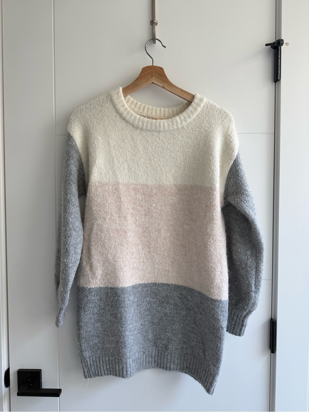 Skies Are Blue Cream, Pink & Gray Colorblock Crewneck Sweater
